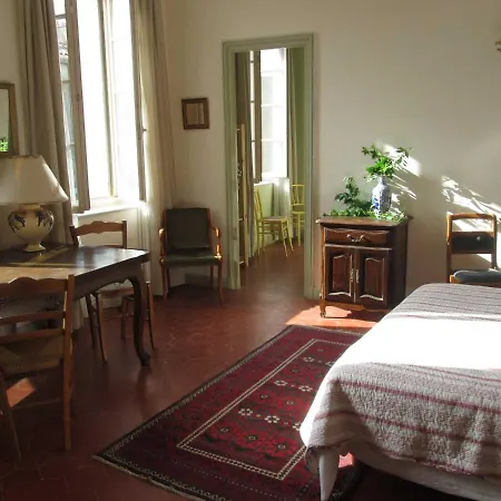 D'hotes Maison Splendide فندق مبيت وإفطار 3*